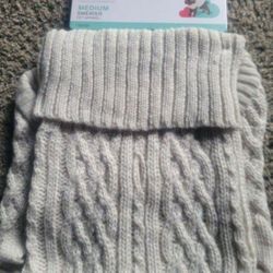 Boots & Barkley sweater 