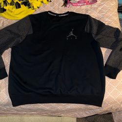3xl Jordan Sweater 50$ Basically Brand New Worn Once Was To Big For Me 50$