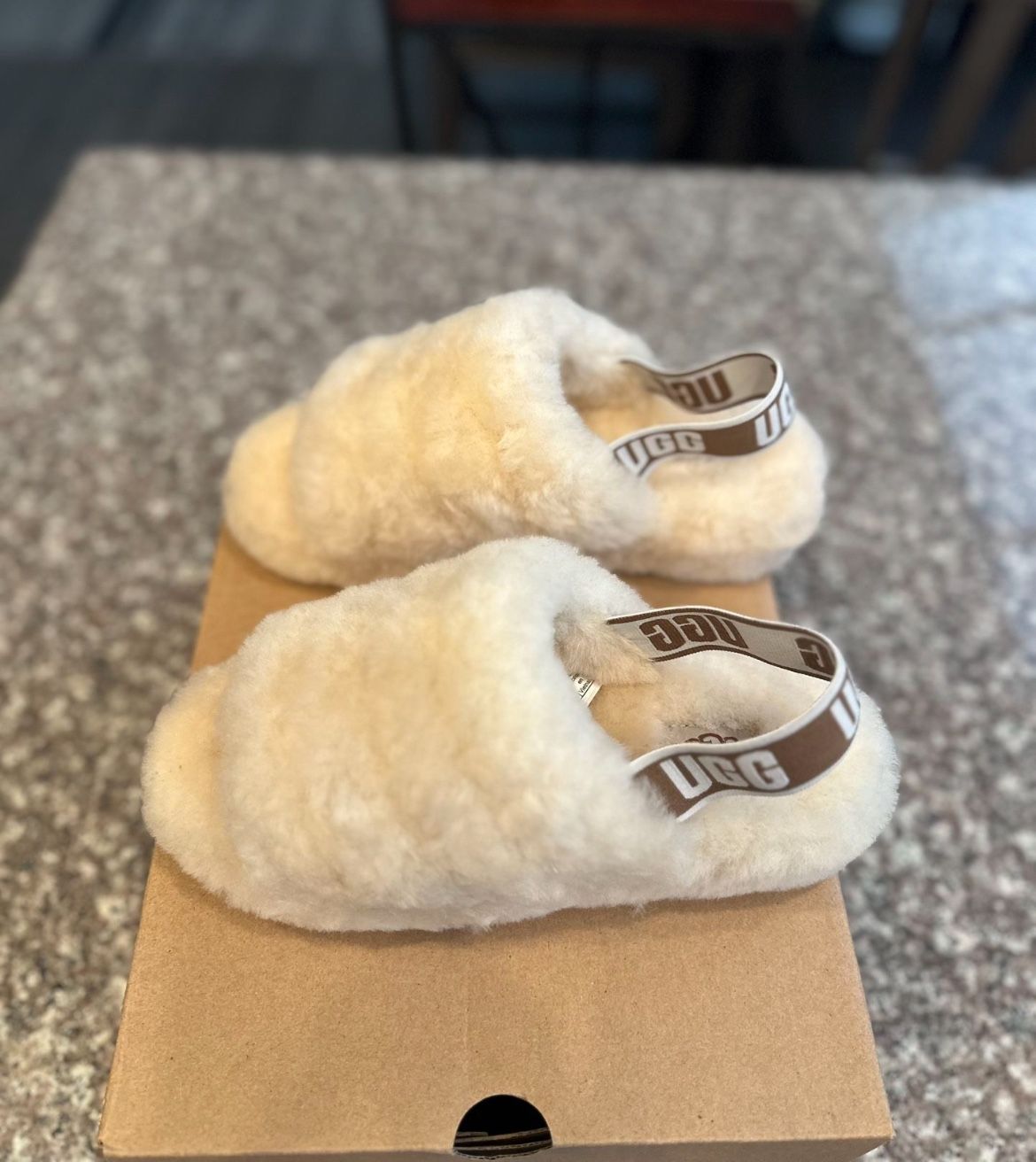UGGS Fluff Yeah Slides