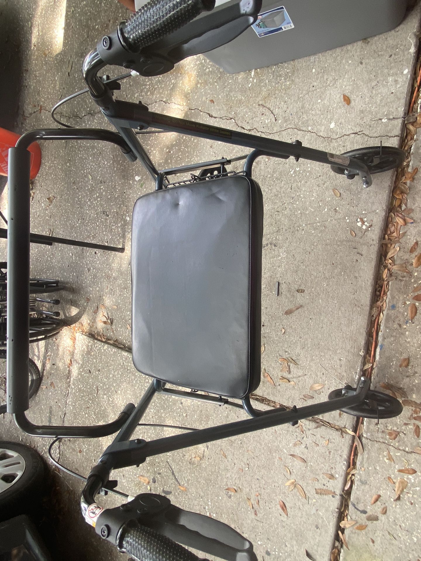Wheeling Walker (24 Inches Wide)