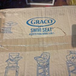 Graco Swivi Seat 3-in-1 Booster. 