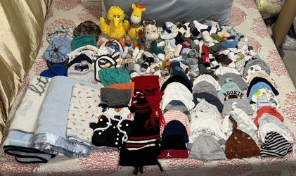 Baby Boy Newborn Socks, Bibs & Caps & Blankets 