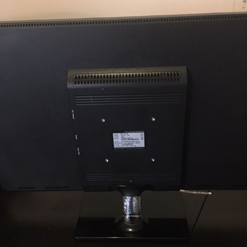 QNIX 2710 27inch IPS 2560 x 1440p 110 Hz monitor