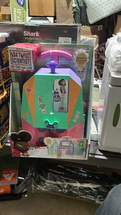 Ada Twist Scientist On-The-Go Lab Playset
