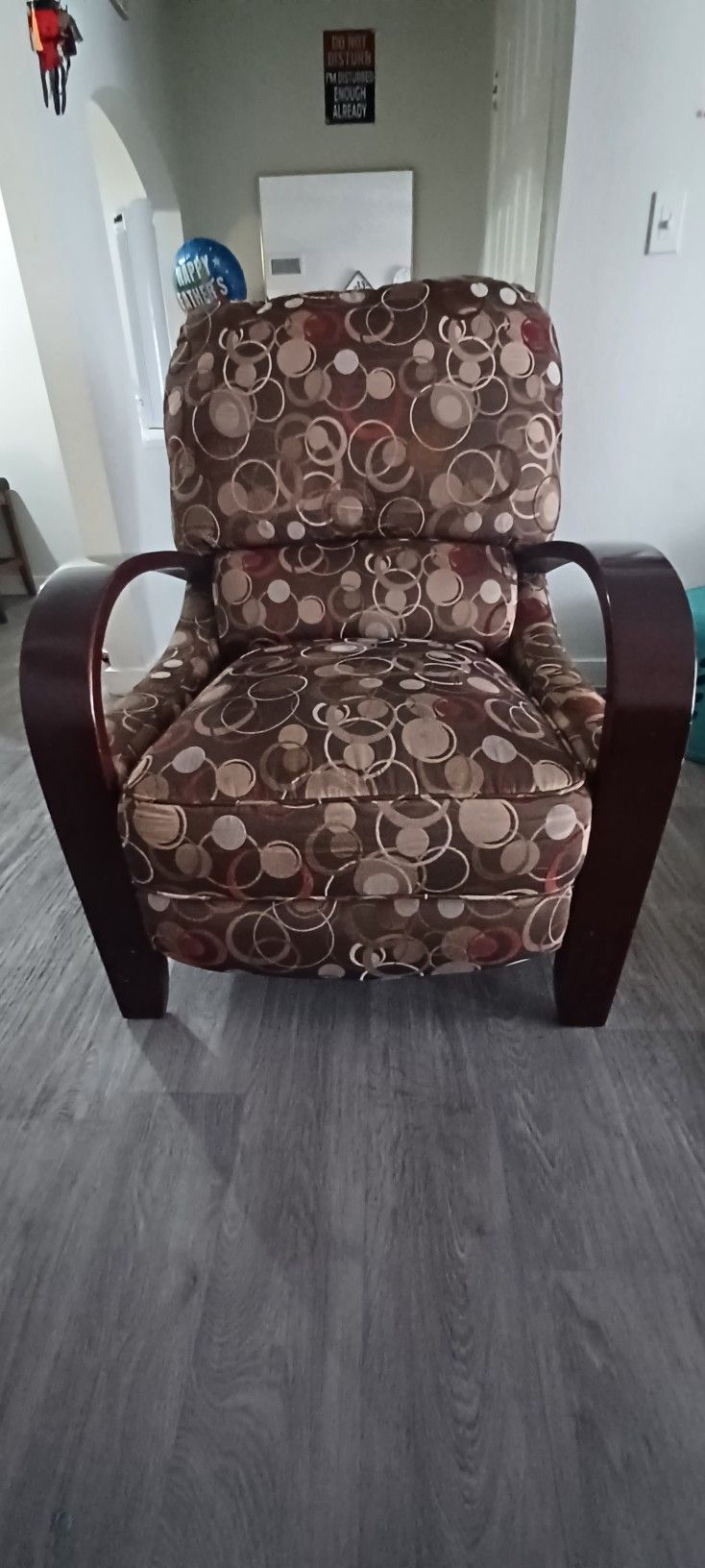 Recliner Chair 