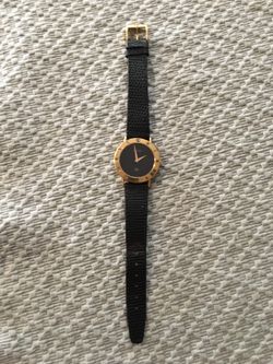 Gucci watch. Men’s or women’s
