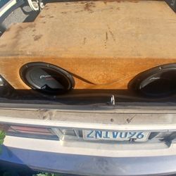 Subwoofers And Amp 