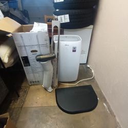 AIR CONDITIONER 
