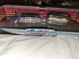Hot Wheels 100% Hot Wheels Airstream Dream Vehicle Set Cool