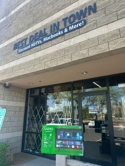 LAST CHANCE SALE!!! 32" Vizio 720P LED Smart D32h-J09