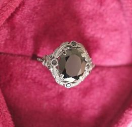 STERLING SILVER RING w/ ONYX