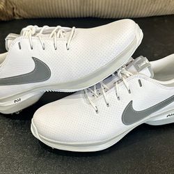 Nike Men’s Air Zoom Victory Tour 3 Golf Shoes