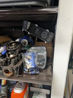 Various Jeep Cherokee Engine/ Vehicle Parts