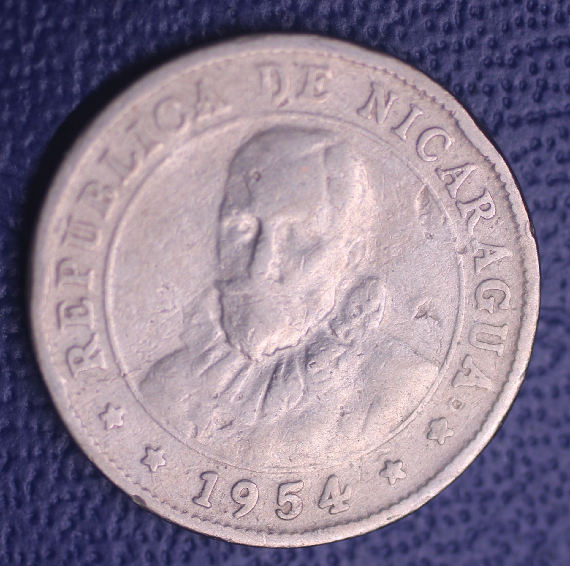 1954 Nicaragua 10 Centavos Scarce Coin