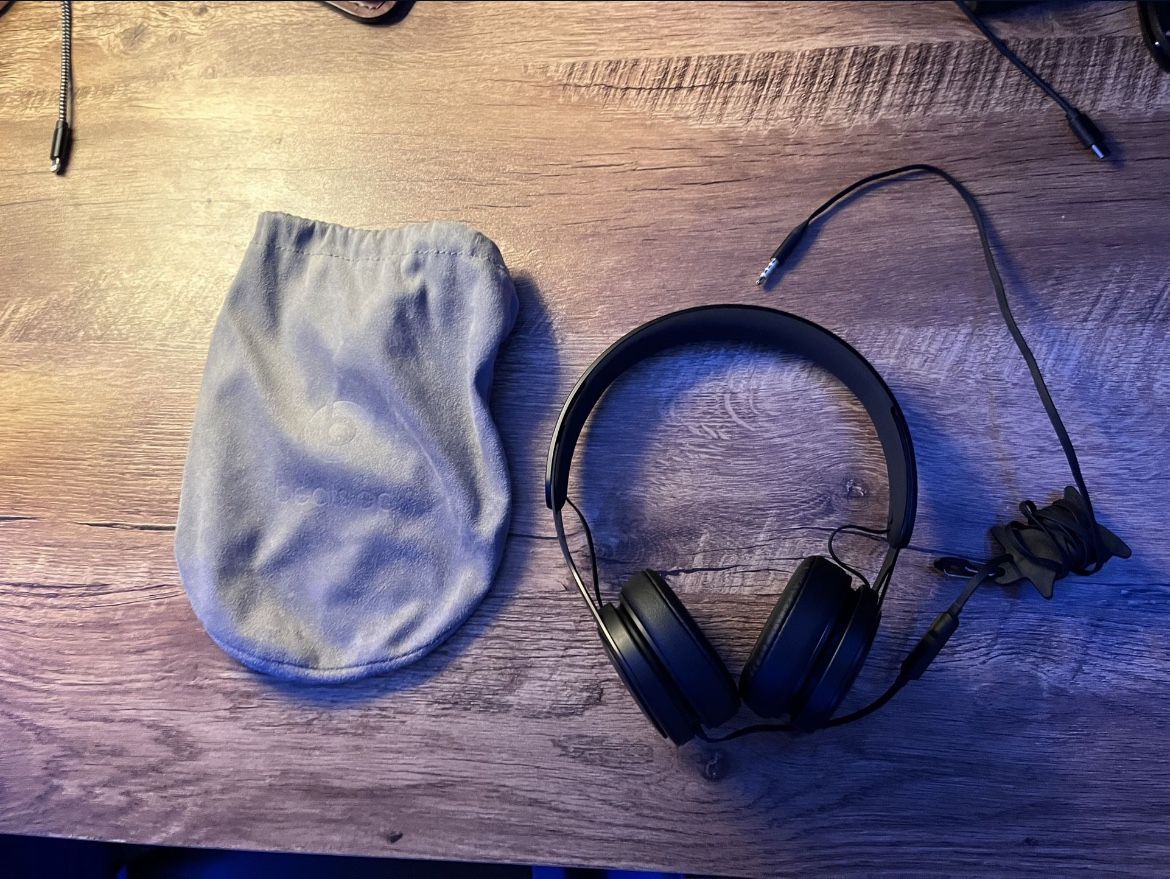 Beats wired on ear headphones
