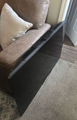 2 Free Broken TVs