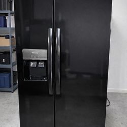Frigidaire Fridge - Like New 