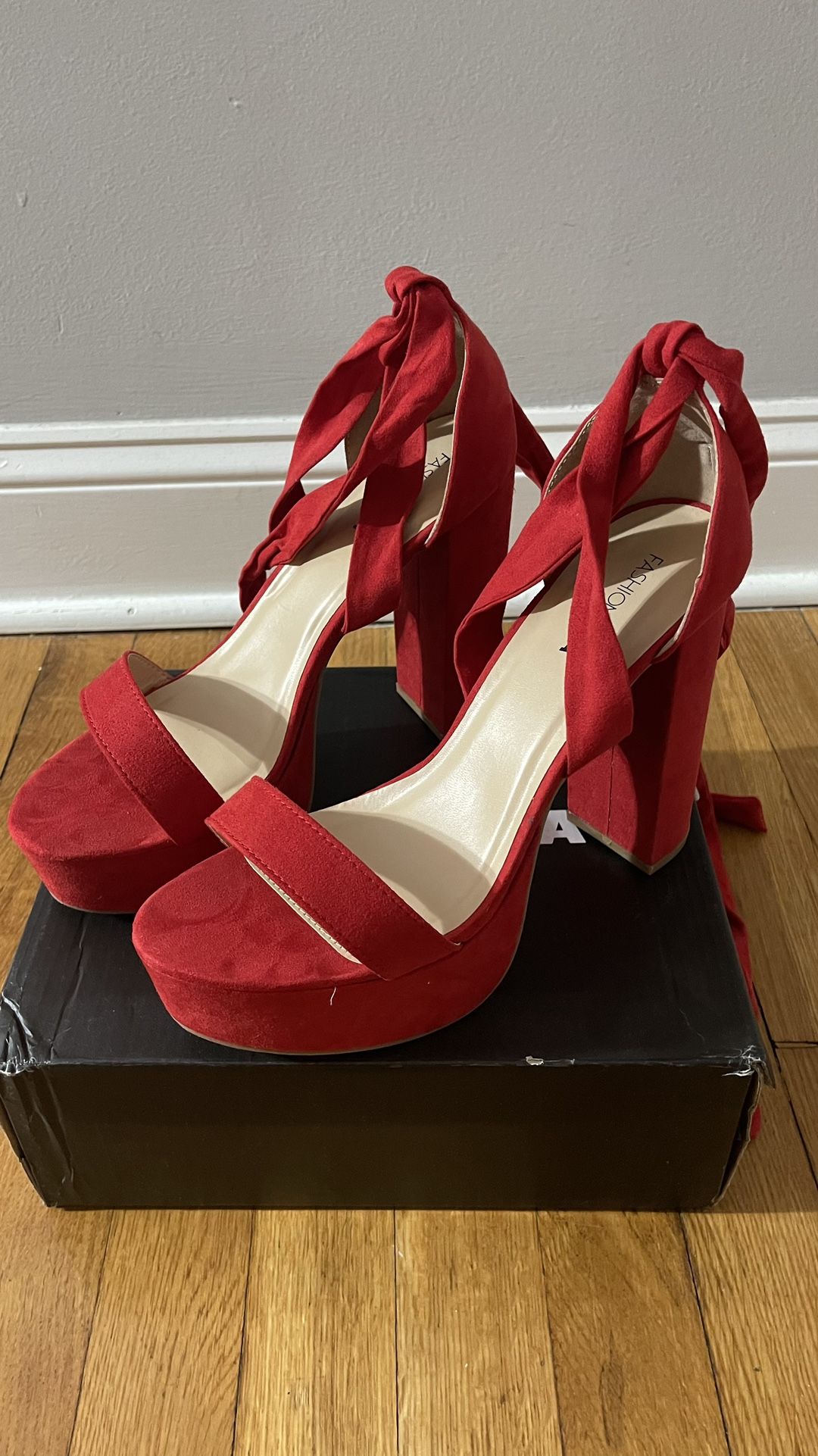Red Heels Fashin Nova Size 10