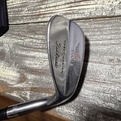 Titleist Vokey Design 56° wedge 