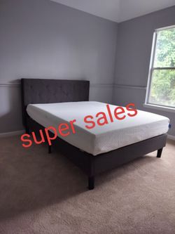 Full size bed