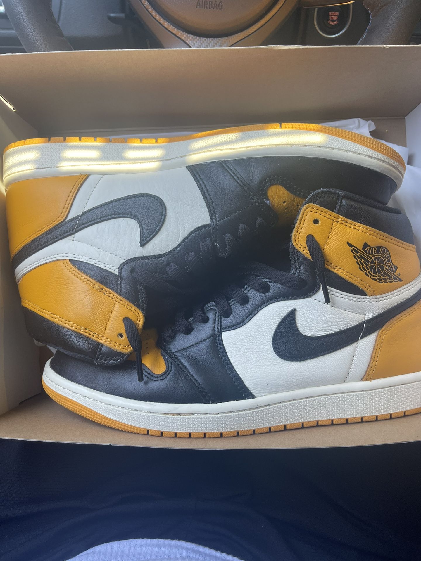 Jordan 1 Retro High OG Taxi Sz10 (Used)