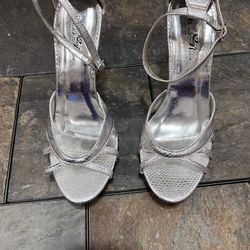 New Silver And Metallic Heels …Size 10 