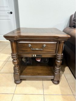Coffee / End tables