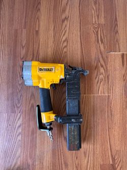 Dewalt Stapler