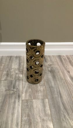 Beautiful hollow design vase