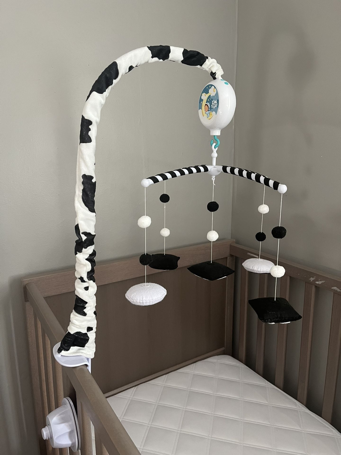 Montessori Baby Mobile