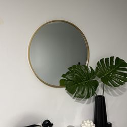 Round Gold Mirror