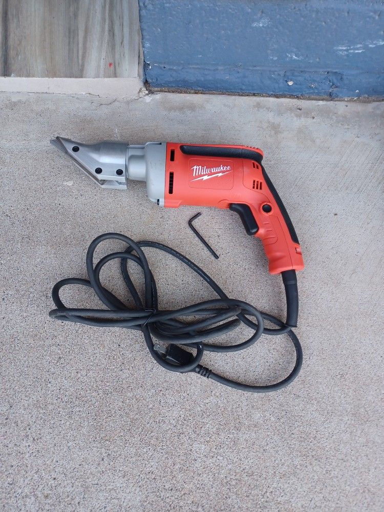 METAL SHEAR 18GA MILWAUKEE