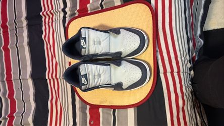 Nike dunks/Georgetown/blue and gray size 10 1/2
