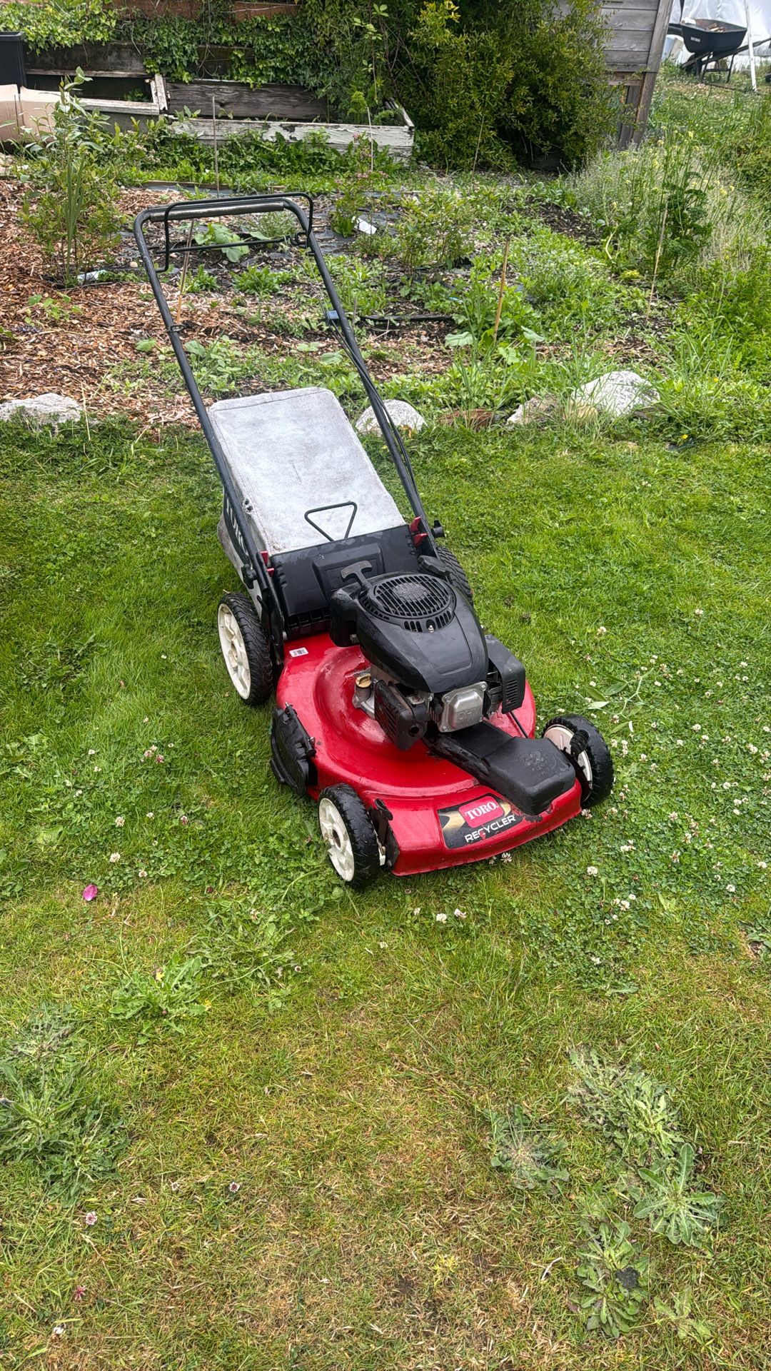 Toro self-propelled lawnmower