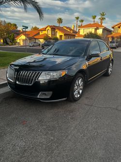 Lincoln MKZ Black 4-Door Sedan*clean title*