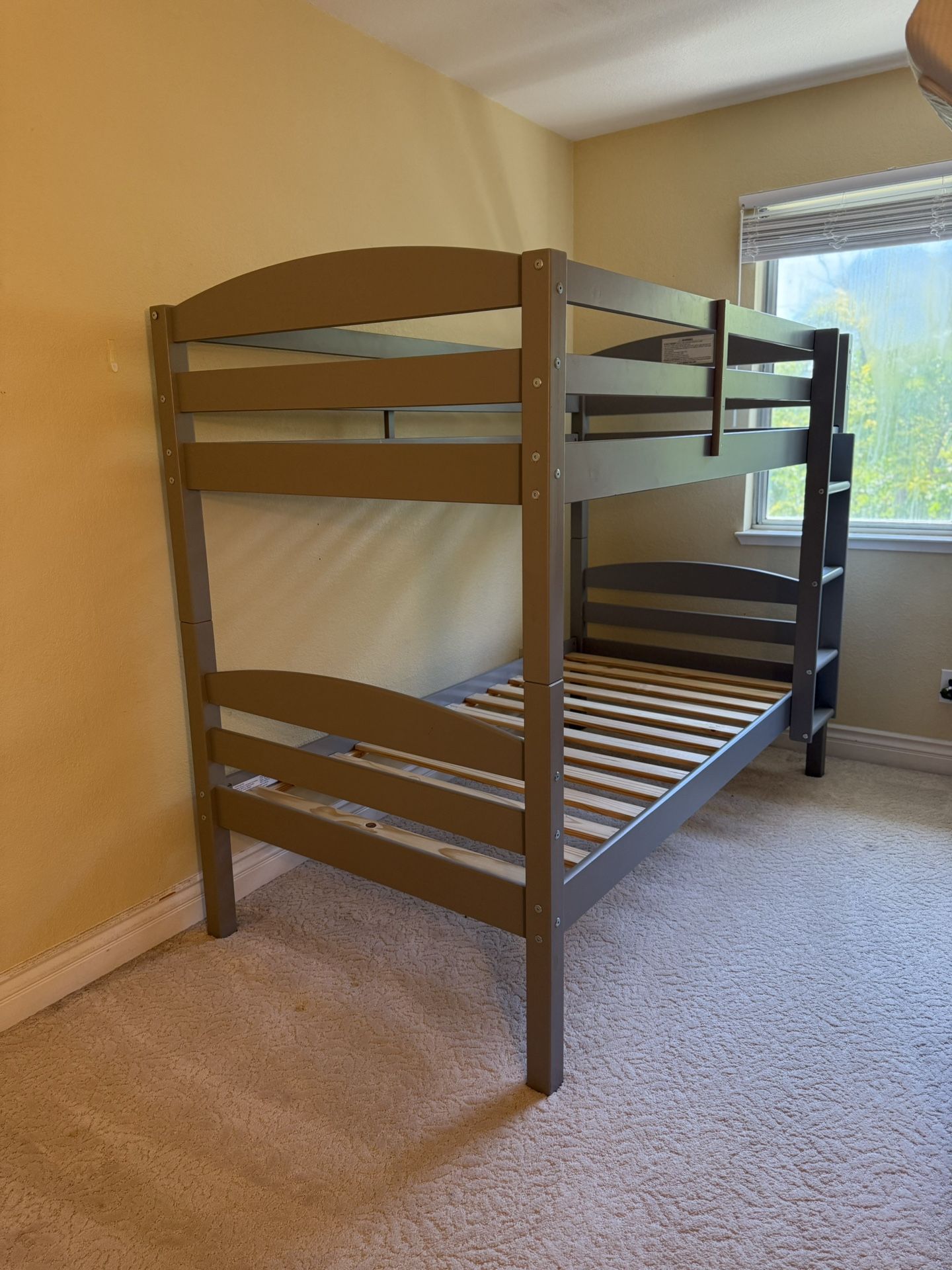 Literas de madera en perfecto estado San José