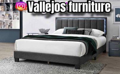 New queen bed