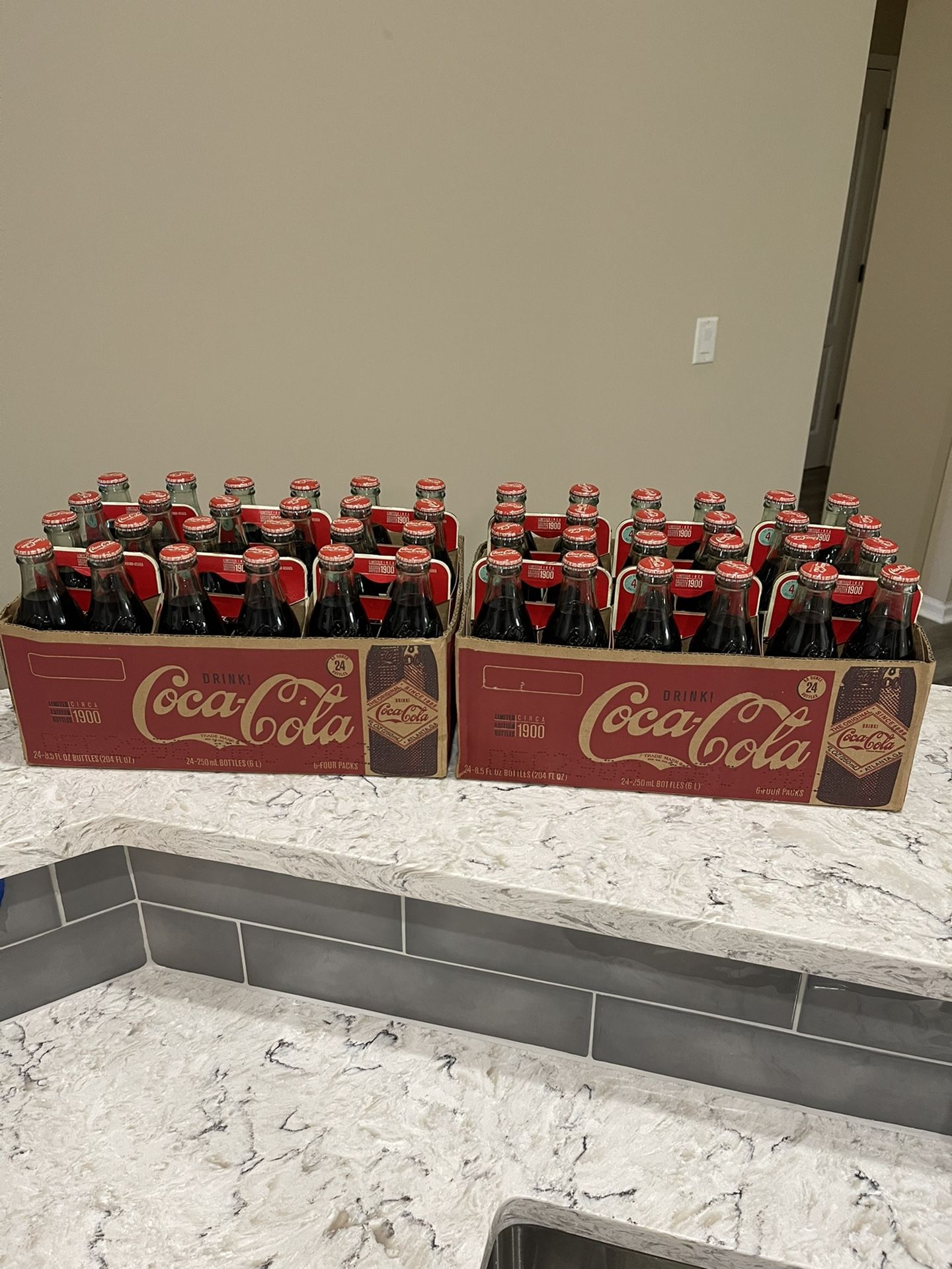 COCA COLA 4 PACK 2008 LIMITED EDITION ATLANTA,GA.8.5 OZ , CIRCA 1900