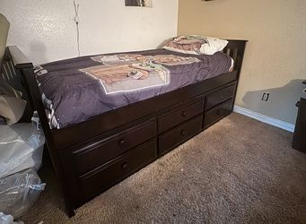 Twin trundle bed