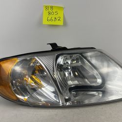 2001-02-03-04-05-06-07 CHRYSLER T&C-DODGE CARAVAN RIGHT HEADLIGHT ASSY. MOPAR