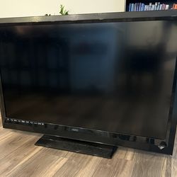 VIZIO E472VL (47” 1080p LED TV) + Remote
