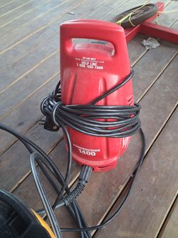 Powerwasher 1400 PSI pressurewasher