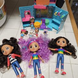 Gabby's Playhouse Dolls And Playset