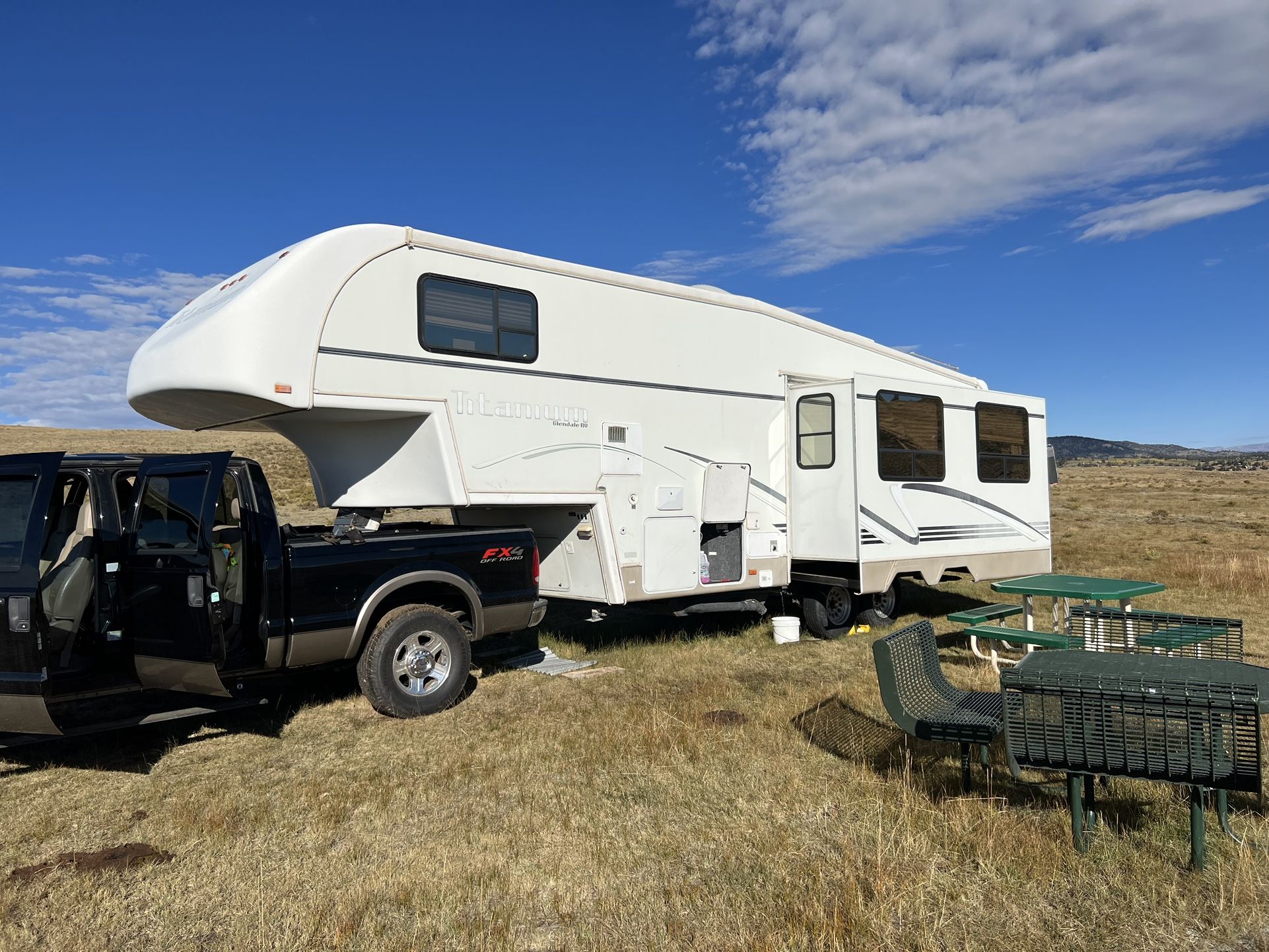 Fifth Wheel titanium