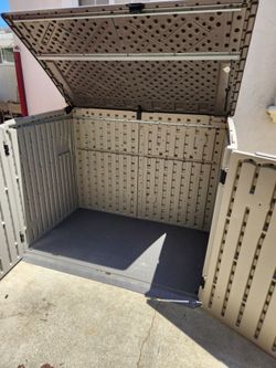 CRAFTSMAN 6-ft x 4-ft Trash Garbage washer dryer firewood  Hideaway Gray Lean-to Roof Plastic Resin Storage Shed