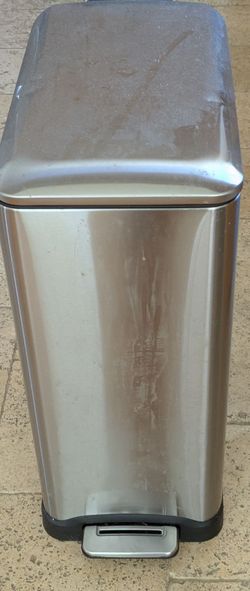 Free trash can