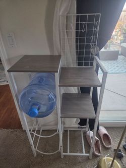 Water and tea stand