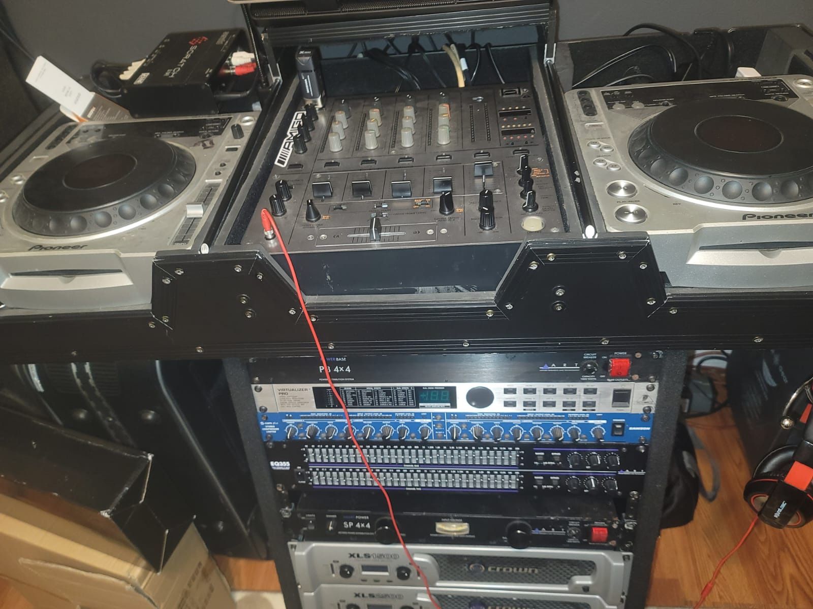 Full DJ Equipment Setup 