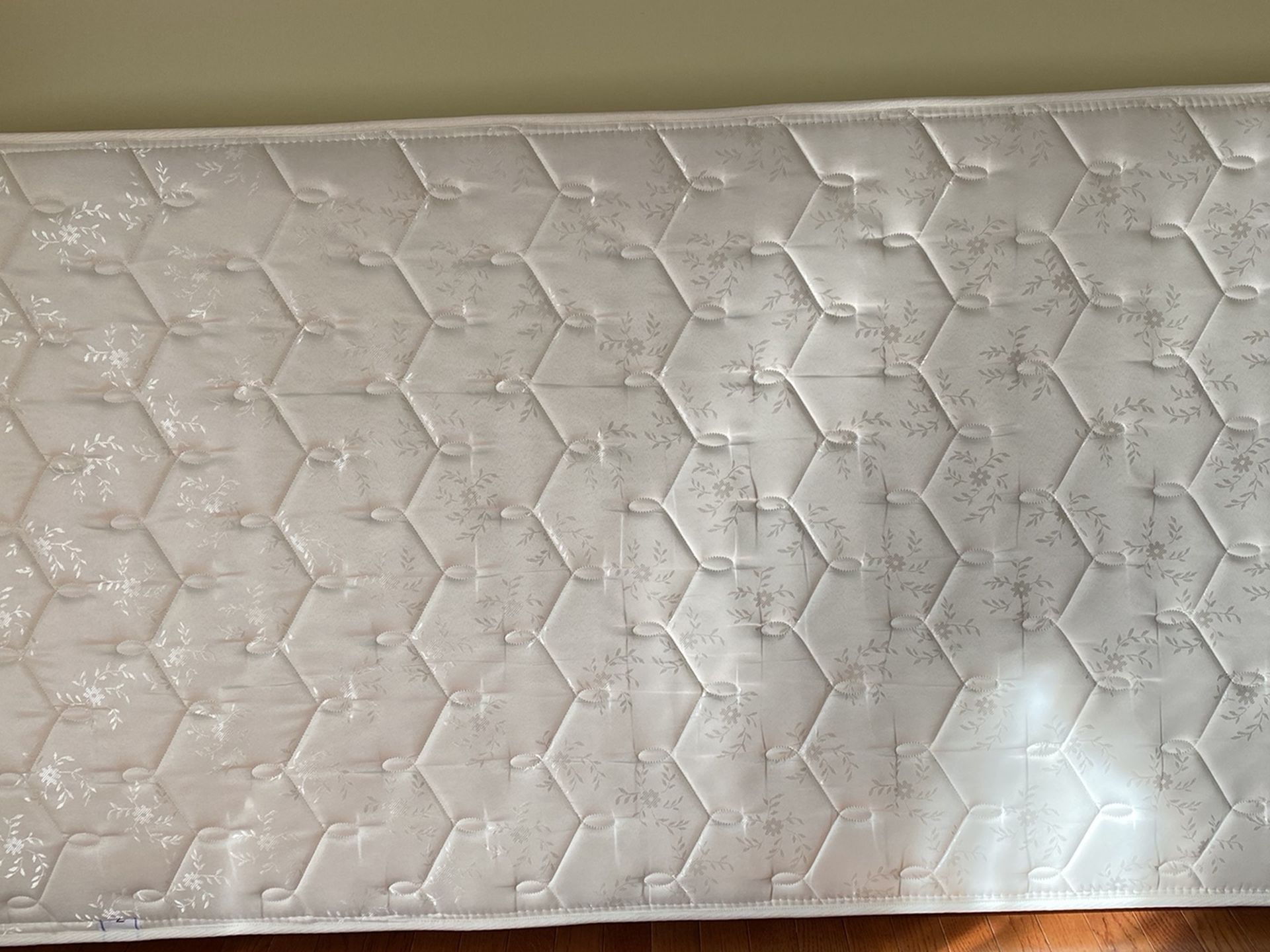 Barely Used Twin Mattress Including Mattress Cover