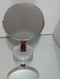 MID CENTURY MARBLE - LUCITE VANITY MIRROR 8"×6"